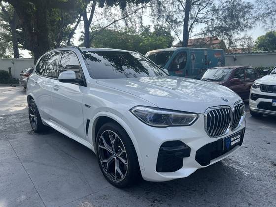 BMW X5 3.0 I6 TURBO HÍBRIDO XDRIVE45E M SPORT AUTOMÁTICO